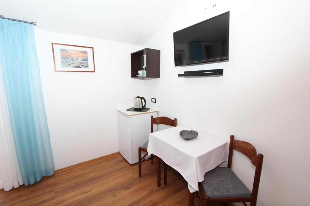 Rooms And Apartment Matosevic