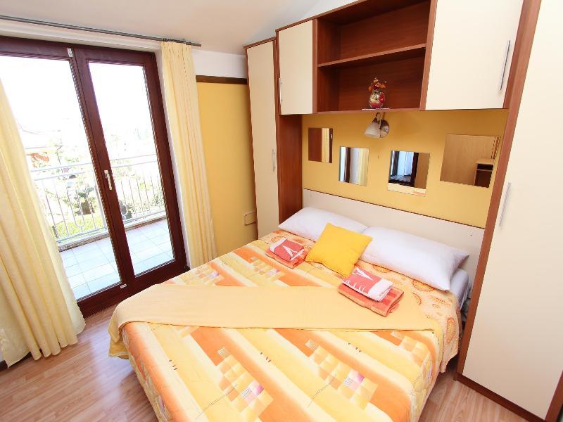 Guest house Rooms And Apartment Matosevic